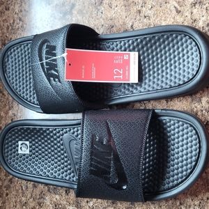 NWT Nike Benassi JDI slides